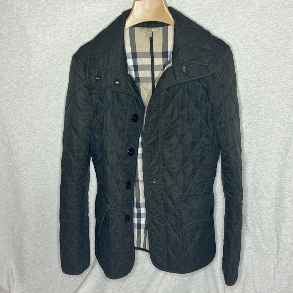 Burberry Quilted Jacket. Size S